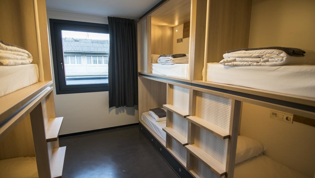 Bett im gemischten 6-Bett-Schlafsaal - Gemeinschaftsbad